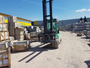 Gabelstapler - Stolz GmbH Bauunternehmung - Mietservice